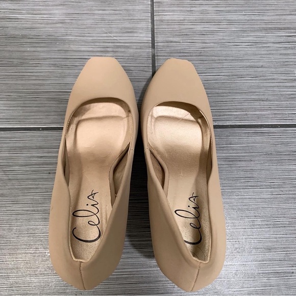 Shoes - Celia Tan mid heels 👠